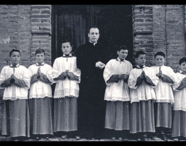 2002 MOSTRA FOTOGRAFICA “QUEI FAVOLOSI ANNI 50 (DON ELVEZIO MARRI)”